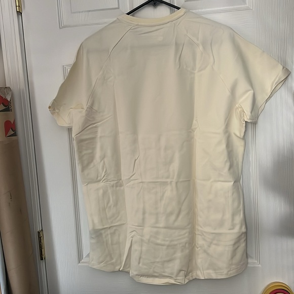 Alphalete Core Performance Tee - Ivory - Picture 2 of 4